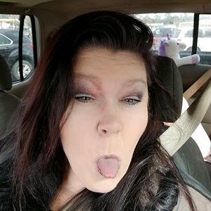 Meet your Posher, Tabitha